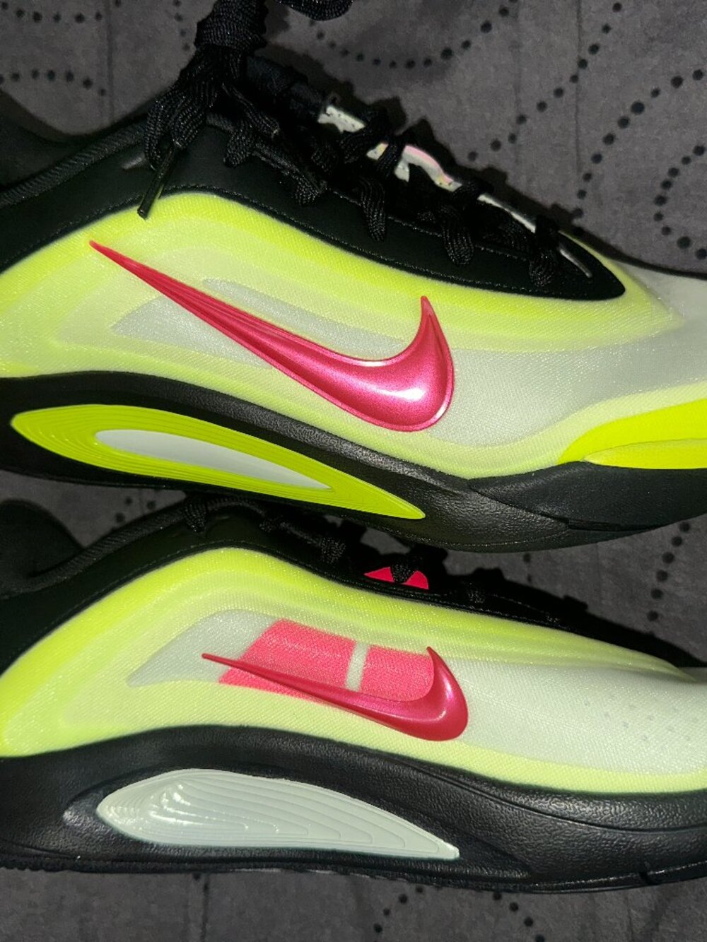 NIKE A'JA WILSON A'ONE HER TIME TO SHINE VOLT GLOW SHOES SIZE 6 6.5 Y NEW NO BOX